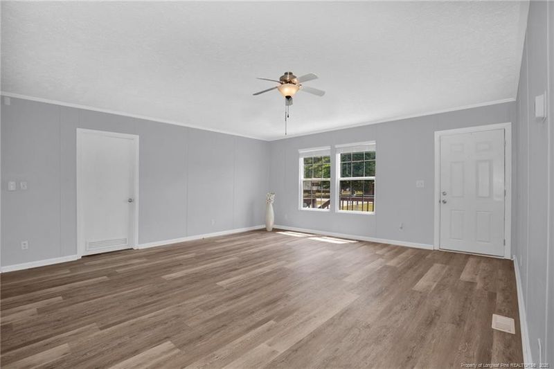 6124 Earp Ct, Hope Mills, NC 28348