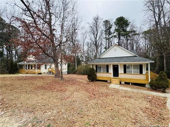 6124 Lonestar Rd, Fayetteville, NC 28303