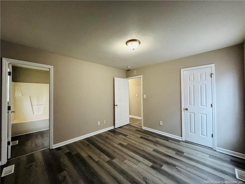 6124 Lonestar Rd, Fayetteville, NC 28303