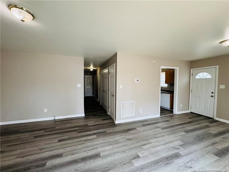 6124 Lonestar Rd, Fayetteville, NC 28303