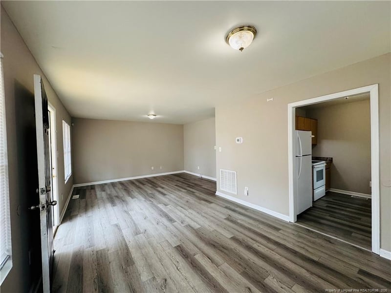 6124 Lonestar Rd, Fayetteville, NC 28303