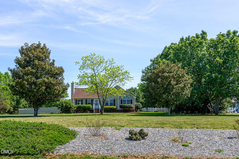 6124 Southwind Dr, Mebane, NC 27302