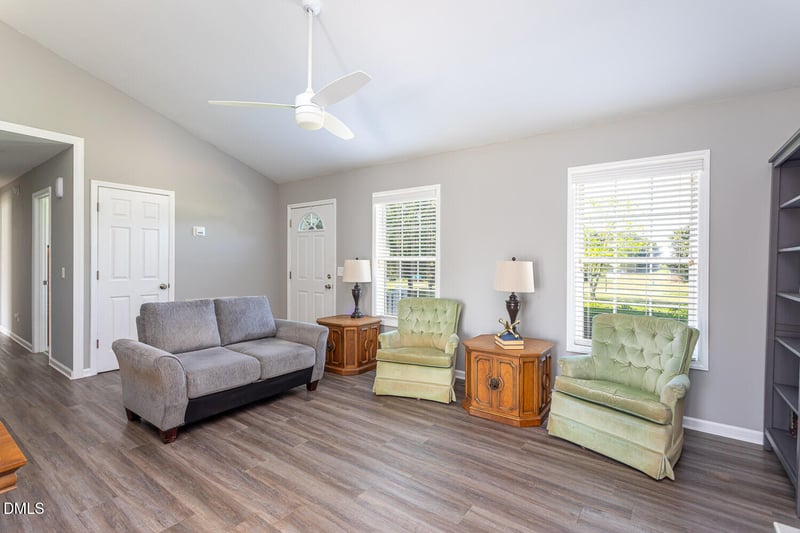 6124 Southwind Dr, Mebane, NC 27302