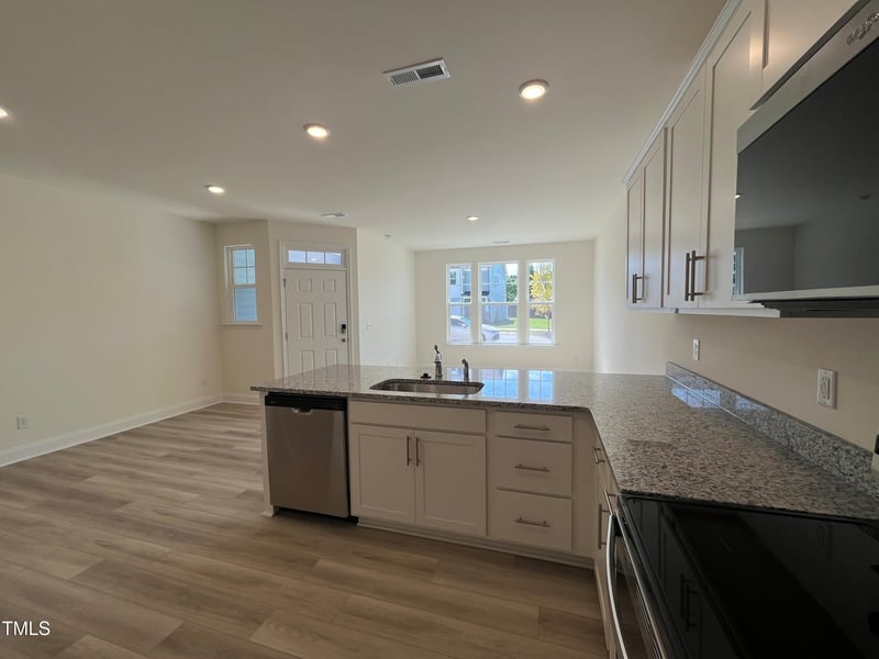 6125 Arsenal Ave, Raleigh, NC 27610
