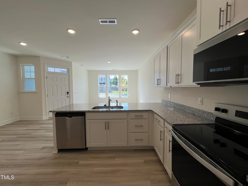 6125 Arsenal Ave, Raleigh, NC 27610