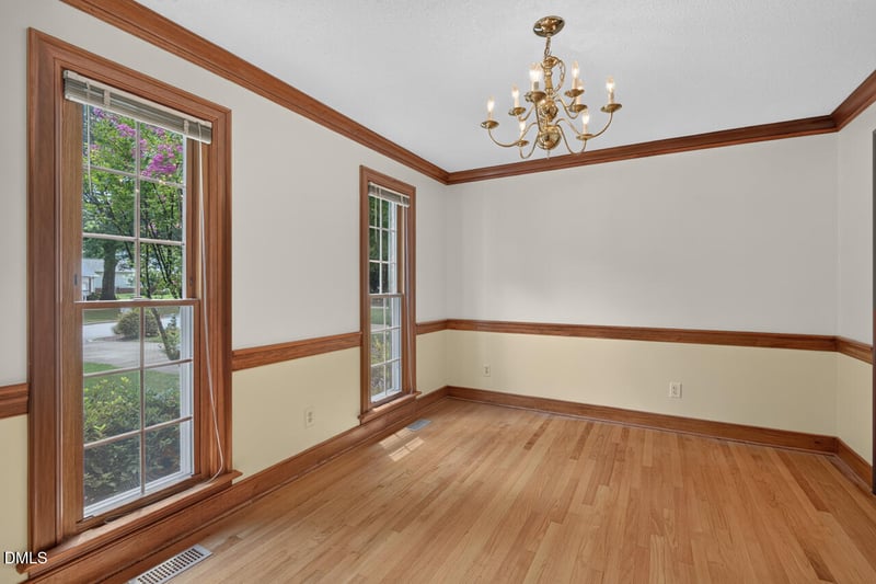 6125 Iris Dr, Raleigh, NC 27612