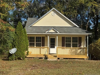 6126 Lonestar Rd, Fayetteville, NC 28303