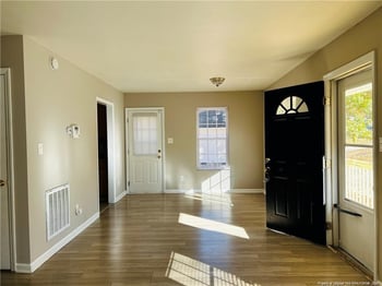 6126 Lonestar Rd, Fayetteville, NC 28303