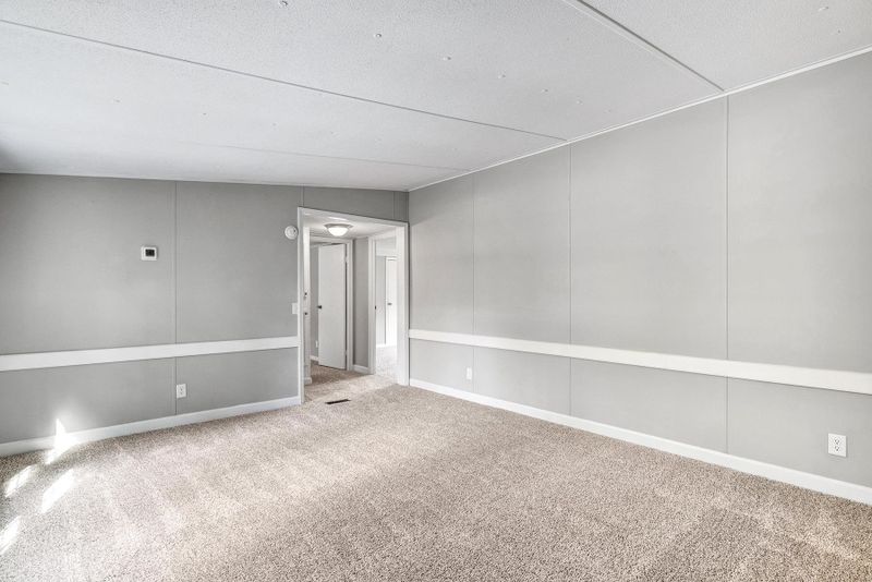 6128 Heath Hawkins Ct, Willow Springs, NC 27592