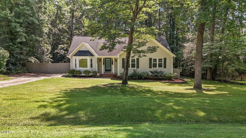 6129 Krandon Dr, Raleigh, NC 27603