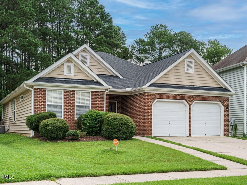 613 Ashbrittle Dr, Rolesville, NC 27571