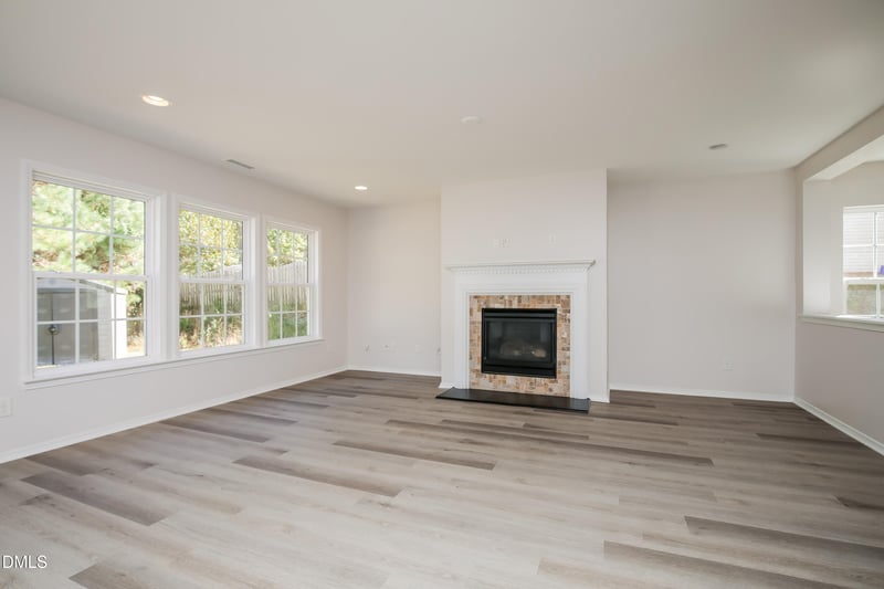 613 Ashburn Ln, Durham, NC 27703