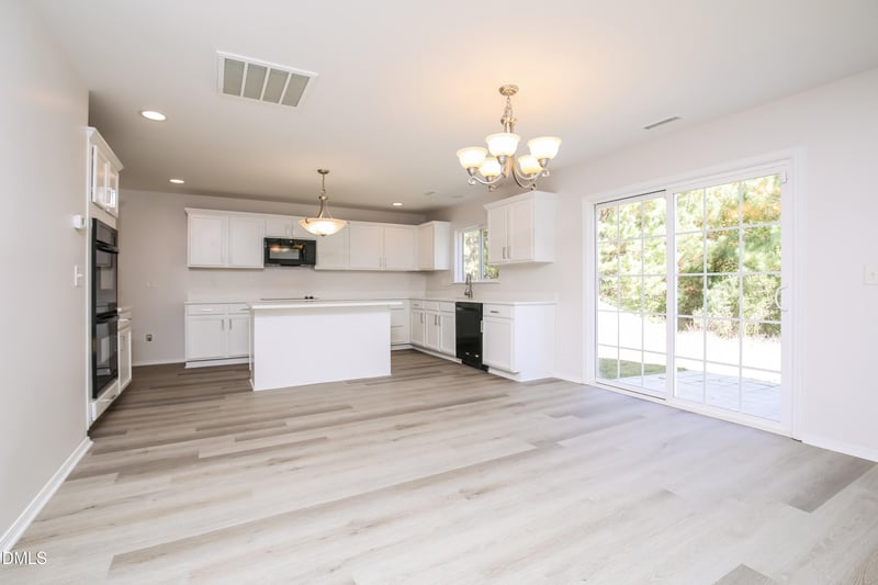 613 Ashburn Ln, Durham, NC 27703