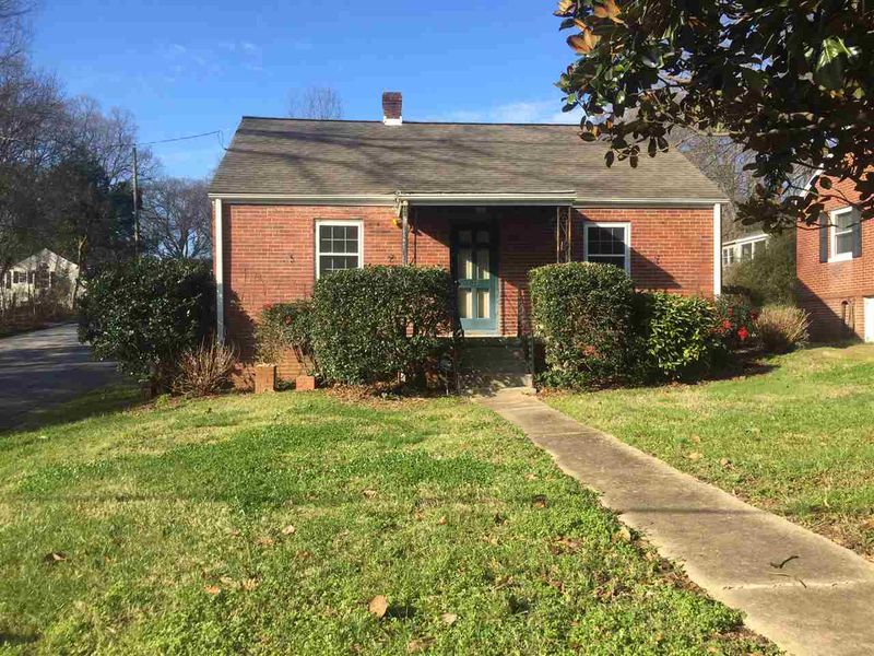 613 Brooks Ave, Raleigh, NC 27607