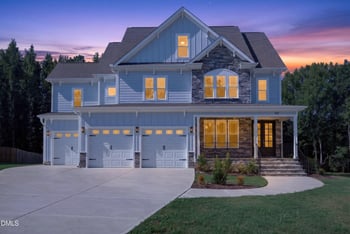 613 Darian Woods Dr, Holly Springs, NC 27540