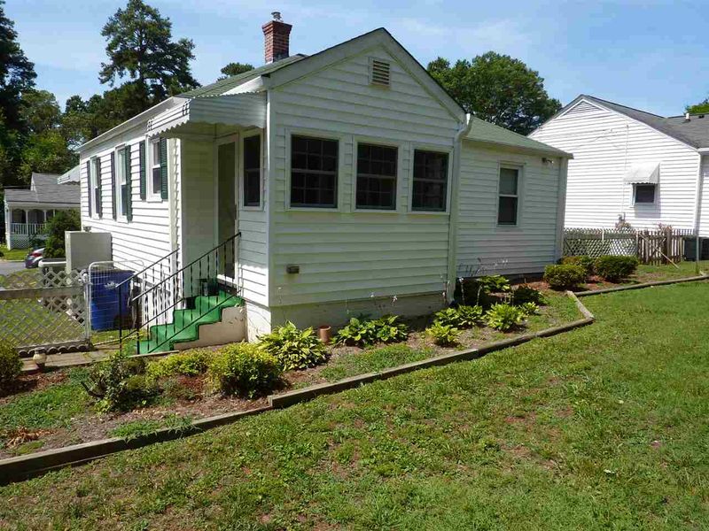 613 Harding St, Raleigh, NC 27604