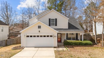 613 Holly Thorn Tc, Holly Springs, NC 27540