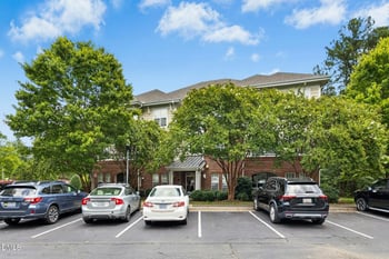 613 Ives Ct, Chapel Hill, NC 27514