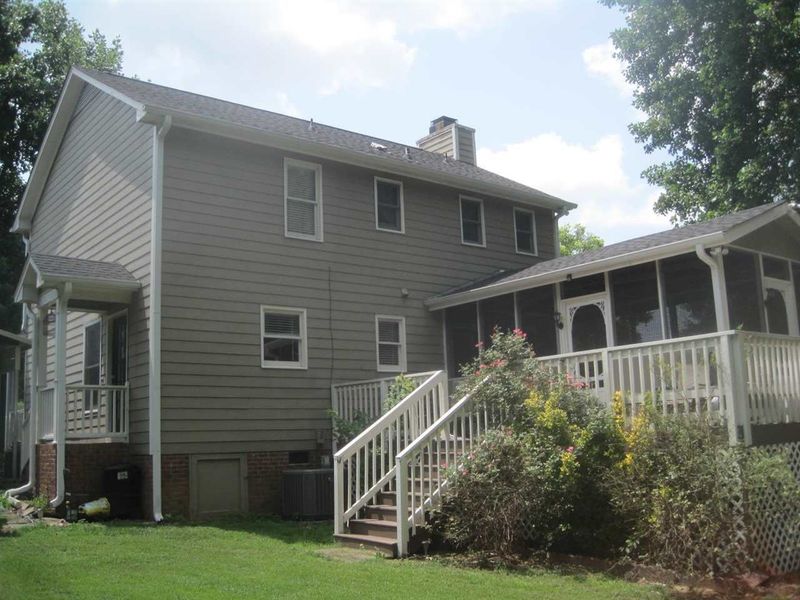 613 Jordan Ridge Ln, Raleigh, NC 27603