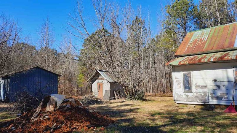 613 Junny Rd, Angier, NC 27501