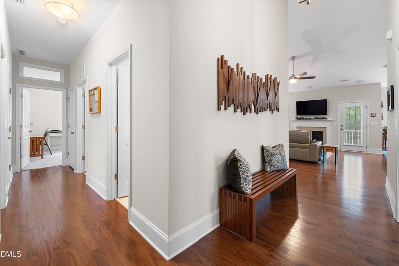 613 Minerva Dale Dr, Fuquay Varina, NC 27526