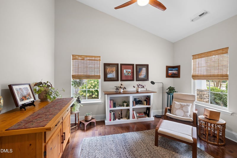 613 Minerva Dale Dr, Fuquay Varina, NC 27526