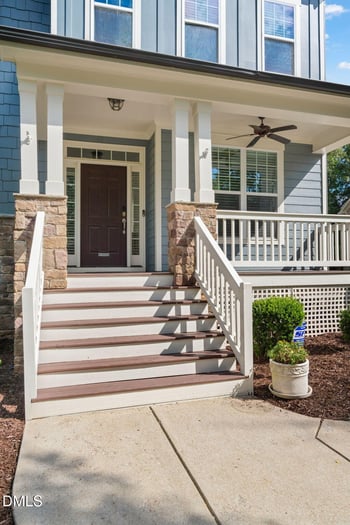 613 Morning Oaks Dr, Holly Springs, NC 27540