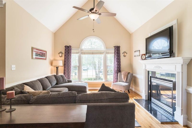 613 Occoneechee Dr, Fuquay Varina, NC 27526