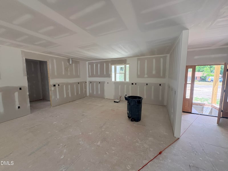613 Pearces Rd, Zebulon, NC 27597