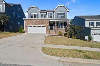 613 Pointe Grove Ln, Apex, NC 27523
