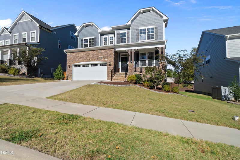 613 Pointe Grove Ln, Apex, NC 27523