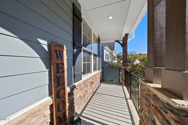 613 Pointe Grove Ln, Apex, NC 27523