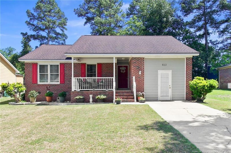 613 Prestige Blvd, Fayetteville, NC 28314