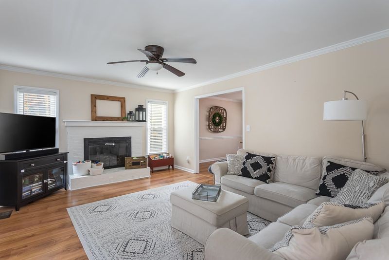 613 Sanderson Dr, Durham, NC 27704