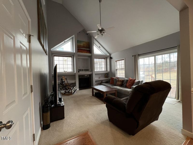613 Seastone St, Raleigh, NC 27603