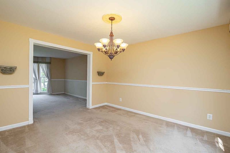 613 Shiretown Ln, Wake Forest, NC 27587