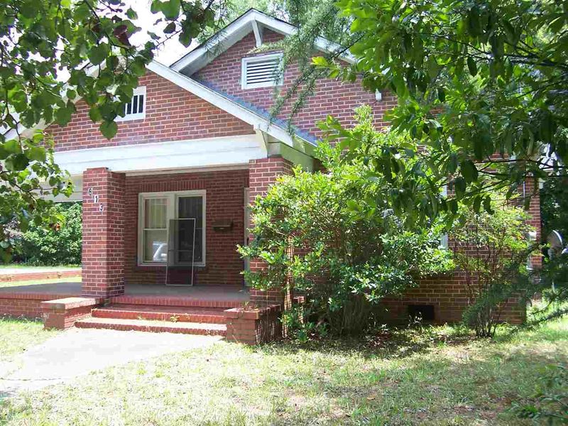 613 S Third St, Smithfield, NC 27577