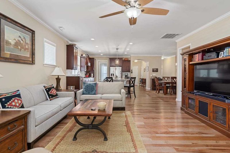 613 Tuttle Rd, Durham, NC 27703
