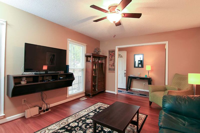 613 Webster St, Cary, NC 27511