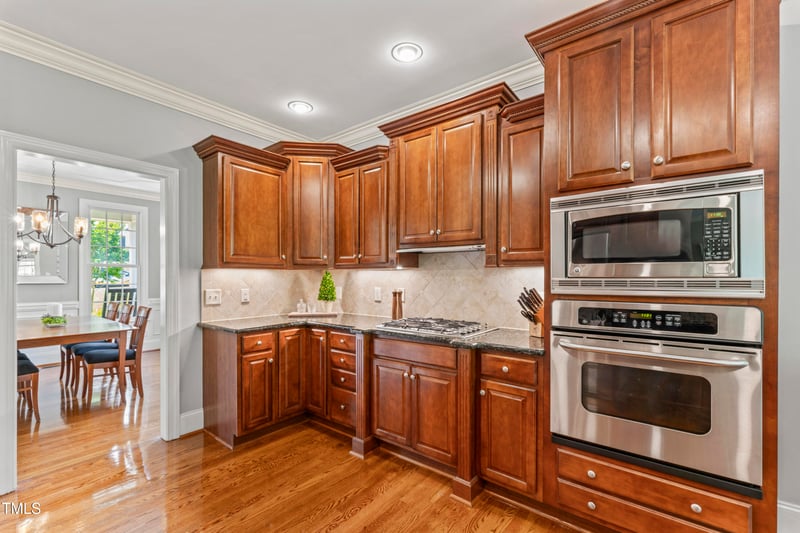 613 Wescott Ridge Dr, Holly Springs, NC 27540