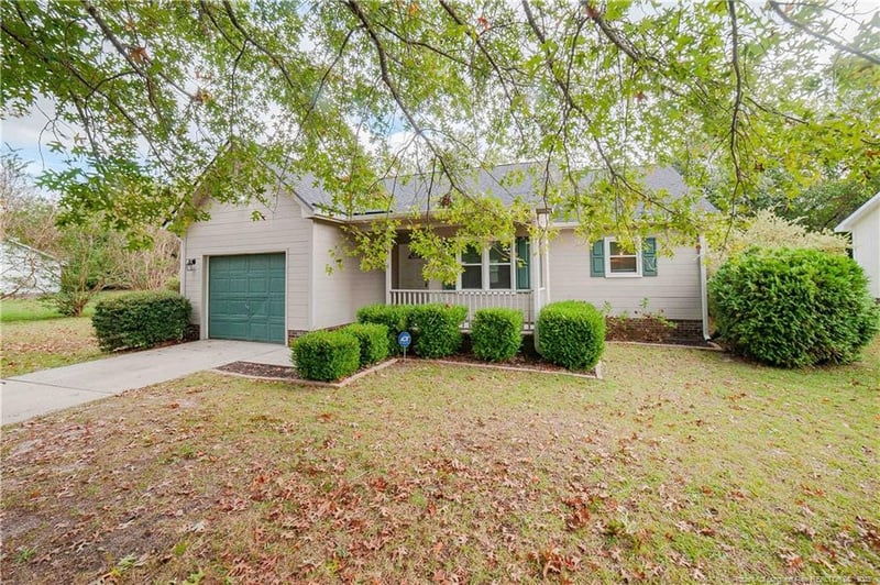613 Winthrop Ct, Fayetteville, NC 28311
