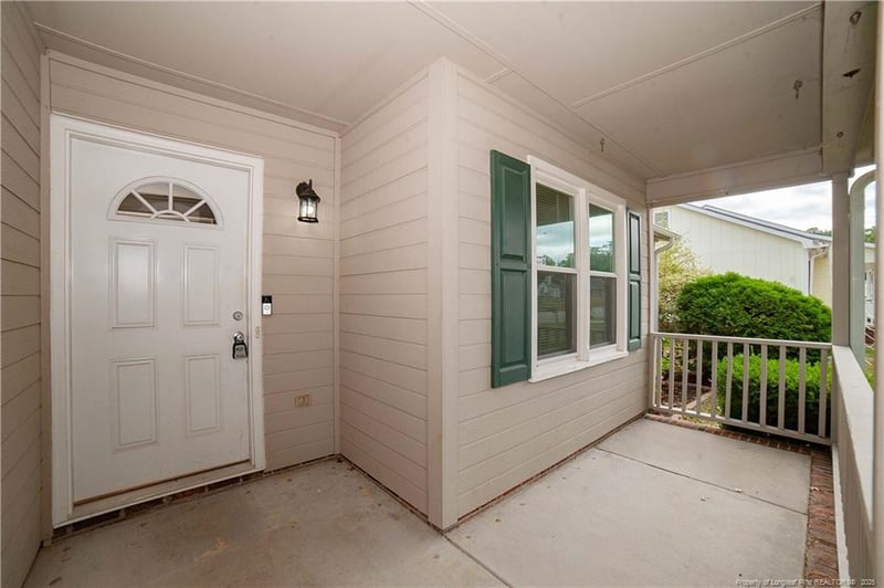 613 Winthrop Ct, Fayetteville, NC 28311