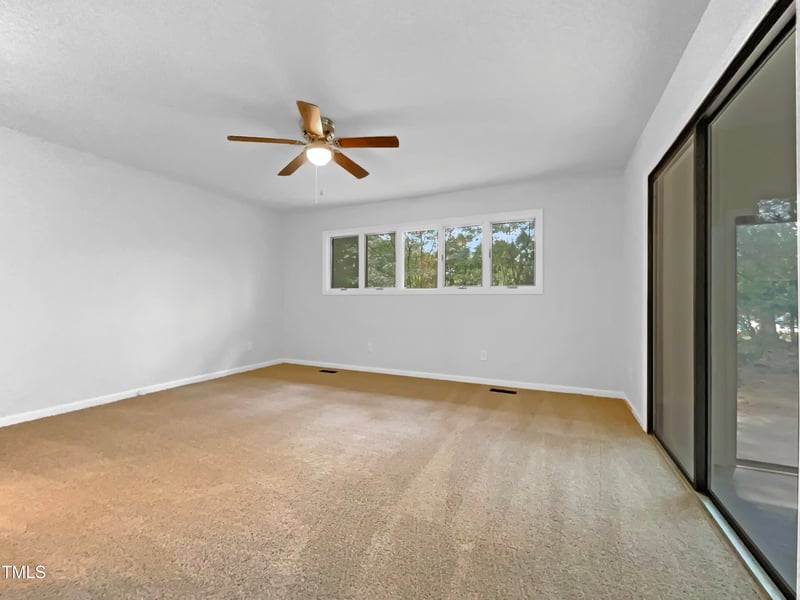6130 Saint Andrews Dr, Sanford, NC 27332