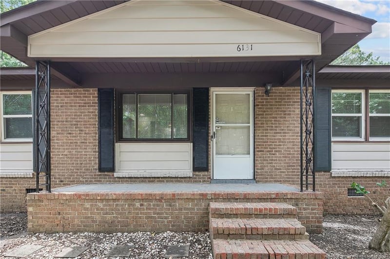6131 Lonestar Rd, Fayetteville, NC 28301