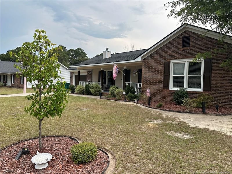 6132 Arabello Rd, Hope Mills, NC 28348