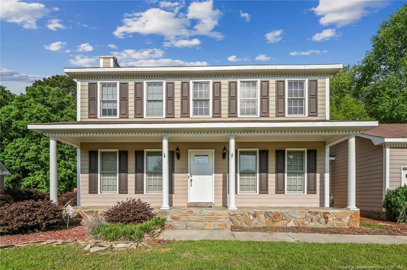 6132 Lakeway Dr, Fayetteville, NC 28306
