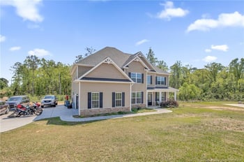 6132 Shannon Woods Way, Hope Mills, NC 28348