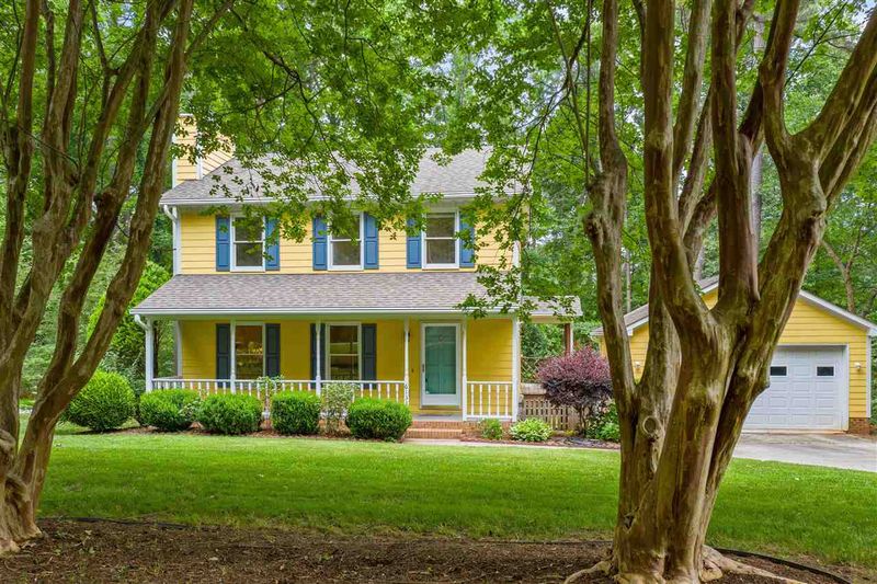 6133 Krandon Dr, Raleigh, NC 27603