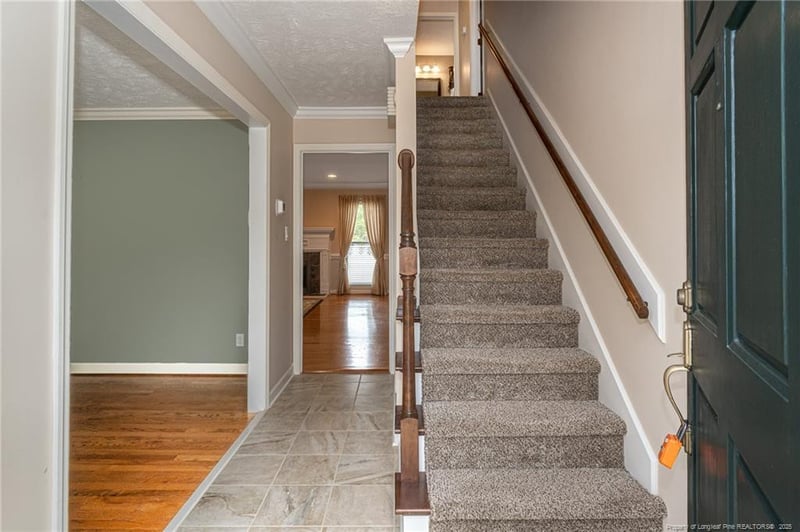 6136 Lochview Dr, Fayetteville, NC 28311
