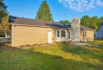 6137 Lakeway Dr, Fayetteville, NC 28306